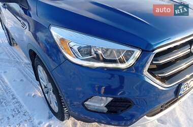 Позашляховик / Кросовер Ford Escape 2017 в Конотопі