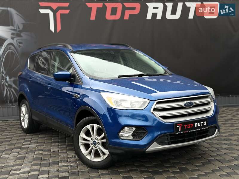 Внедорожник / Кроссовер Ford Escape 2018 в Львове