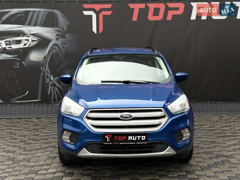 Внедорожник / Кроссовер Ford Escape 2018 в Львове