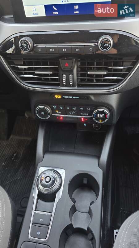 Внедорожник / Кроссовер Ford Escape 2019 в Киеве