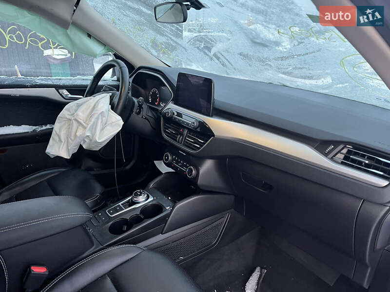 Внедорожник / Кроссовер Ford Escape 2020 в Львове