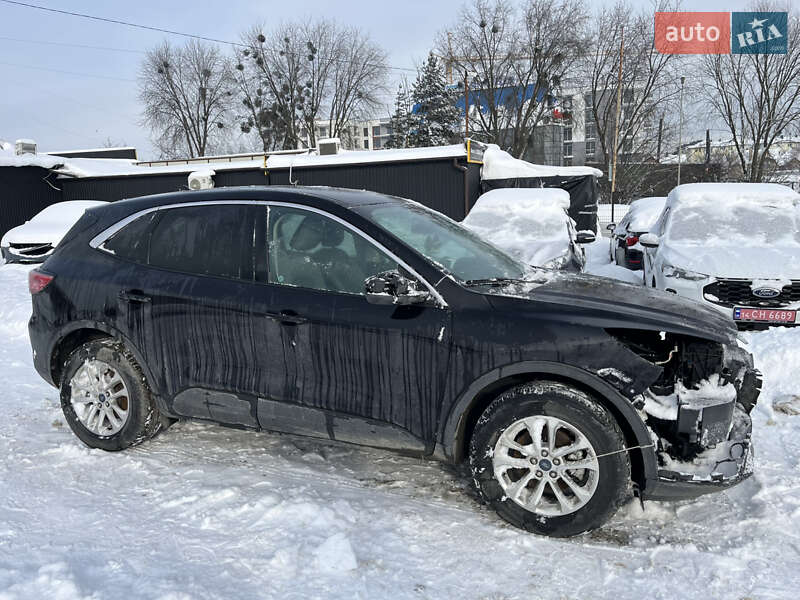 Внедорожник / Кроссовер Ford Escape 2020 в Львове