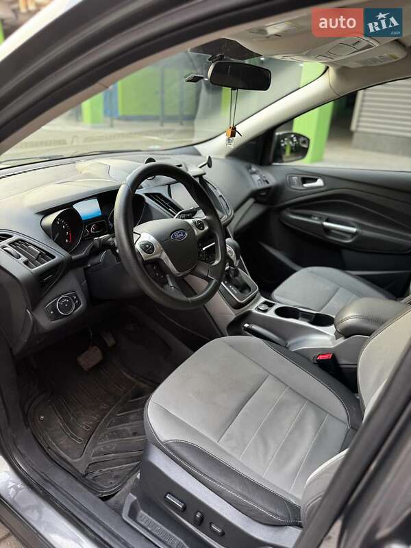 Внедорожник / Кроссовер Ford Escape 2013 в Дрогобыче