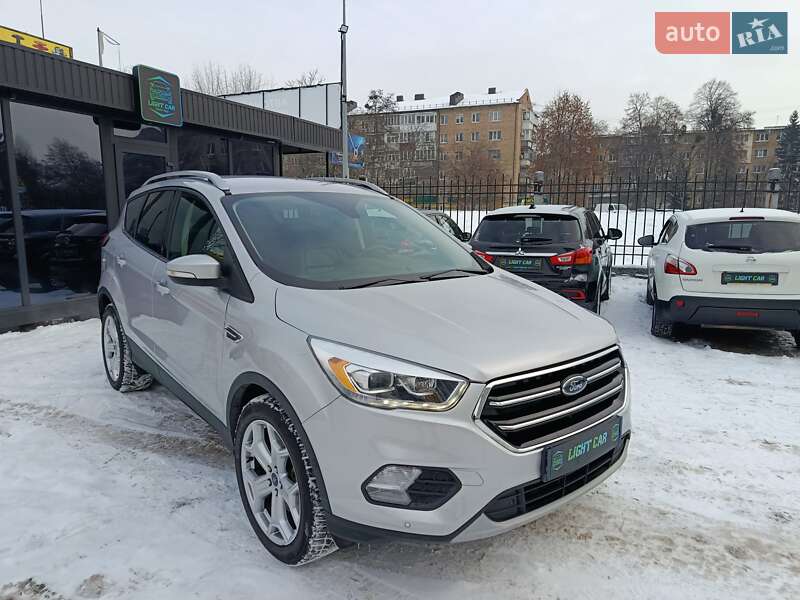 Внедорожник / Кроссовер Ford Escape 2018 в Броварах