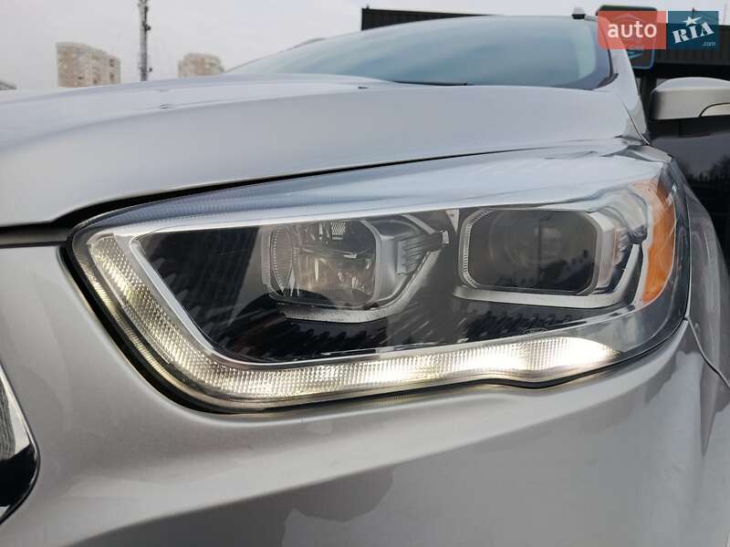 Внедорожник / Кроссовер Ford Escape 2018 в Броварах