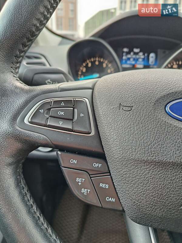 Внедорожник / Кроссовер Ford Escape 2018 в Броварах