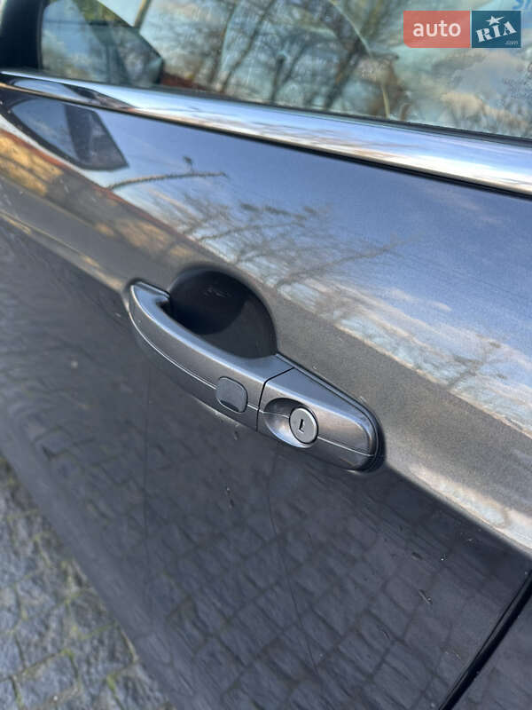 Позашляховик / Кросовер Ford Escape 2017 в Чернівцях