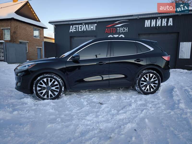 Позашляховик / Кросовер Ford Escape 2020 в Івано-Франківську