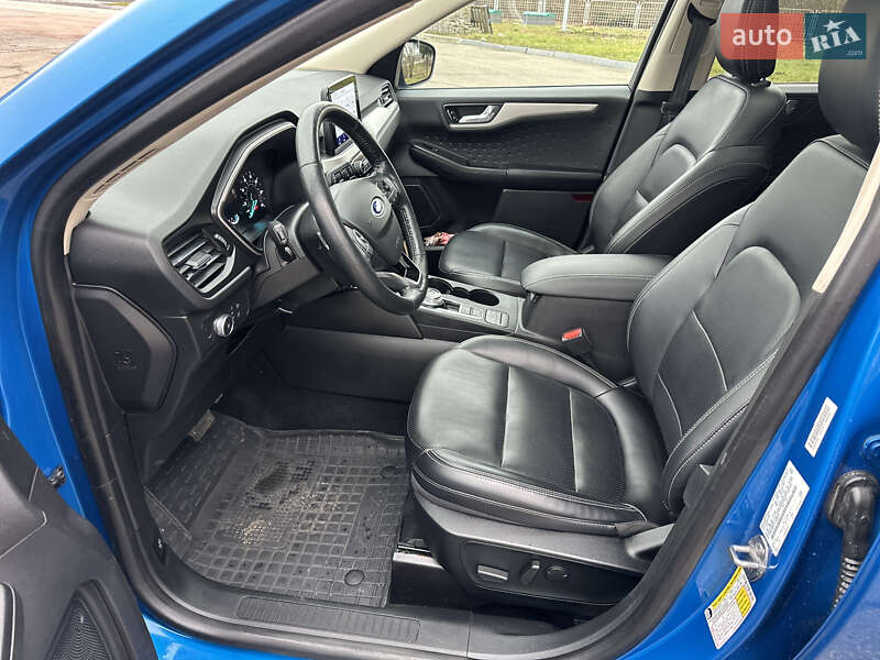 Внедорожник / Кроссовер Ford Escape 2020 в Житомире