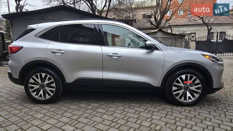 Внедорожник / Кроссовер Ford Escape 2020 в Львове