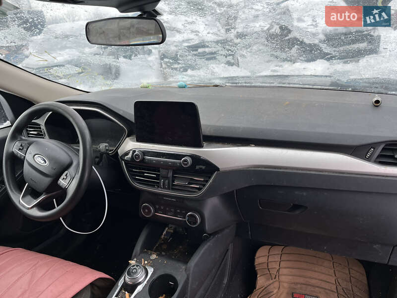 Позашляховик / Кросовер Ford Escape 2019 в Львові