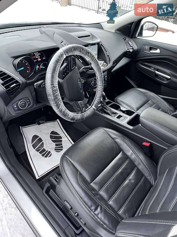 Позашляховик / Кросовер Ford Escape 2018 в Луцьку