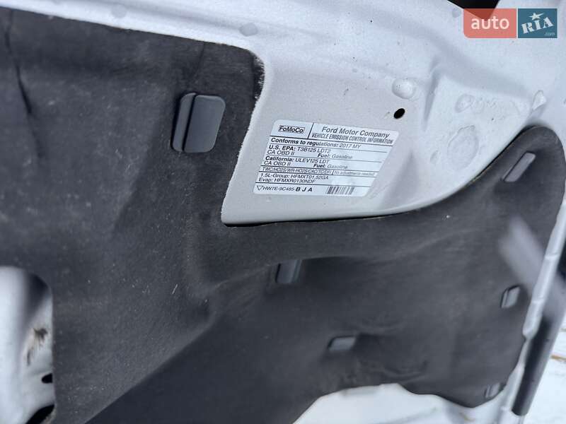 Позашляховик / Кросовер Ford Escape 2017 в Миргороді