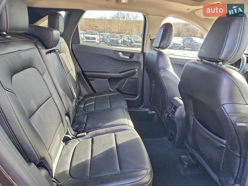 Внедорожник / Кроссовер Ford Escape 2020 в Ровно