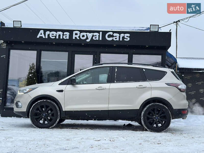 Внедорожник / Кроссовер Ford Escape 2017 в Харькове