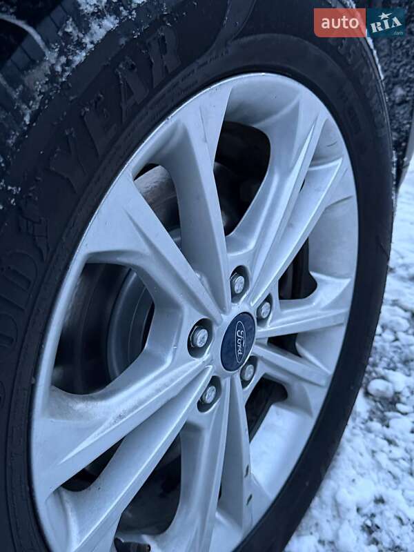 Позашляховик / Кросовер Ford Escape 2018 в Львові