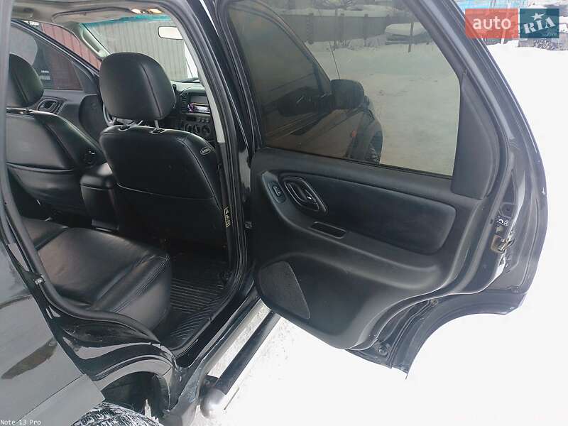 Внедорожник / Кроссовер Ford Escape 2002 в Кременце