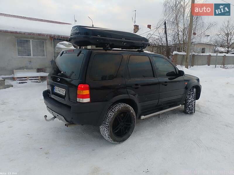 Внедорожник / Кроссовер Ford Escape 2002 в Кременце