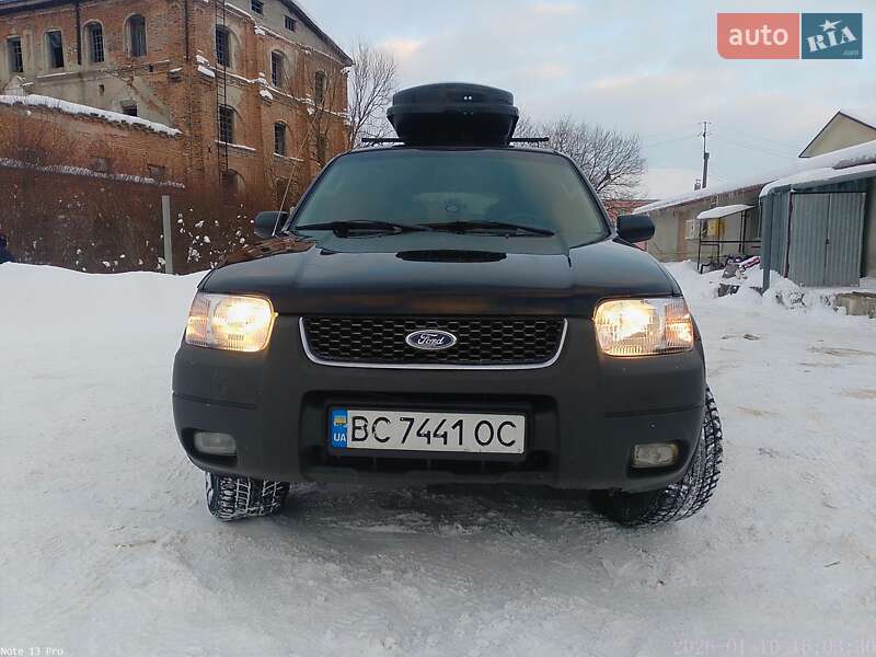 Внедорожник / Кроссовер Ford Escape 2002 в Кременце