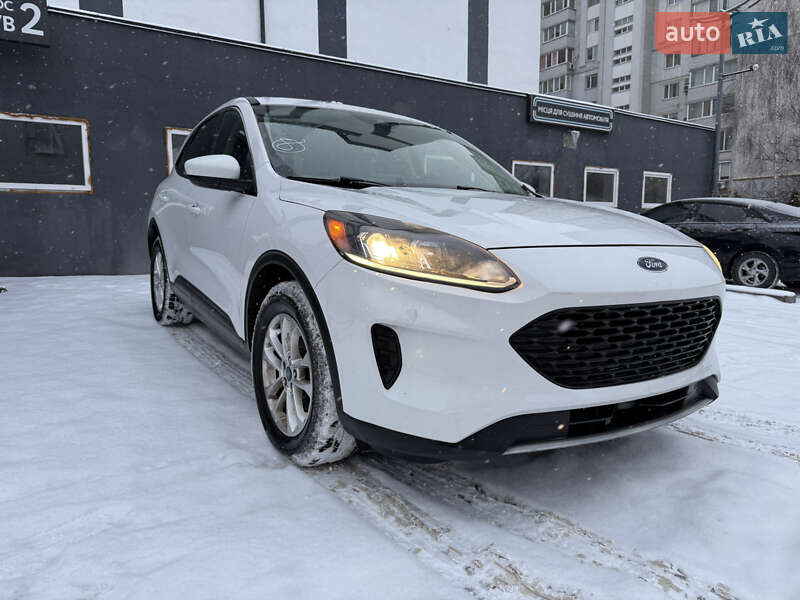 Внедорожник / Кроссовер Ford Escape 2020 в Черкассах