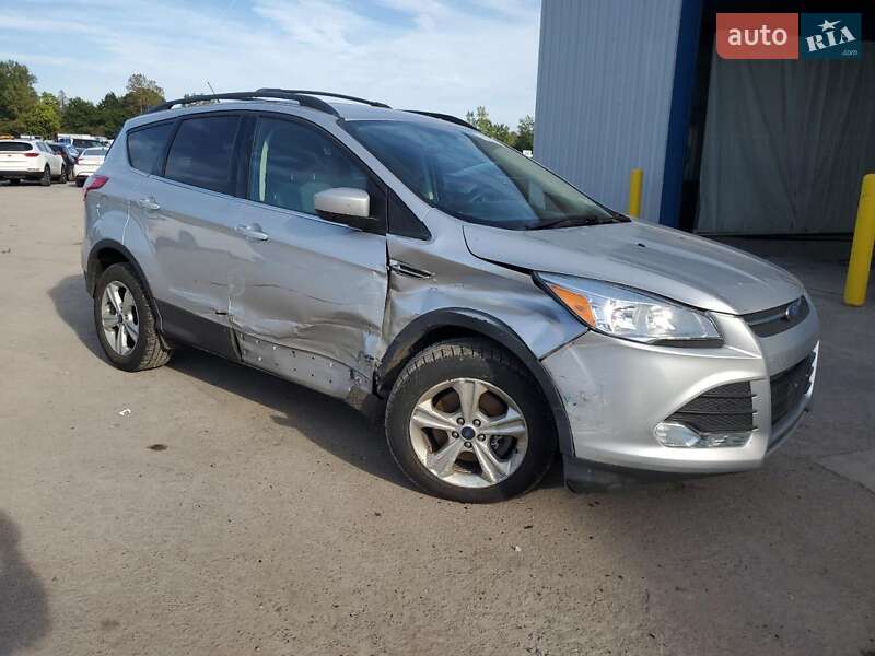 Позашляховик / Кросовер Ford Escape 2016 в Львові