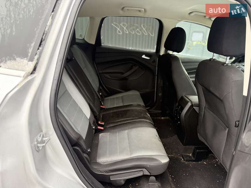 Позашляховик / Кросовер Ford Escape 2016 в Львові