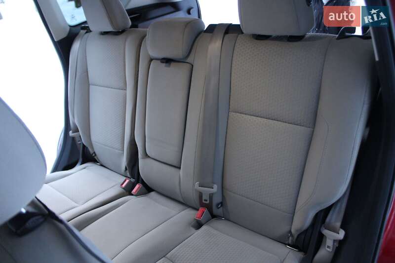 Внедорожник / Кроссовер Ford Escape 2016 в Чернигове