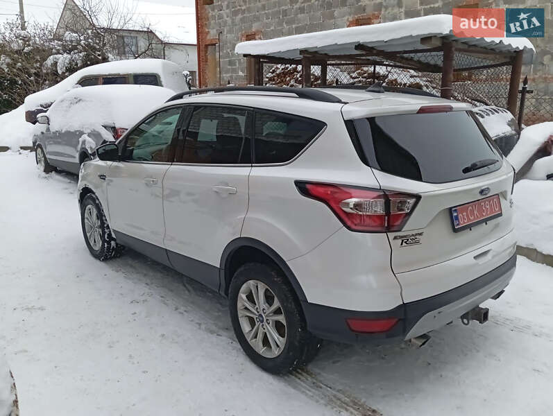 Позашляховик / Кросовер Ford Escape 2018 в Львові