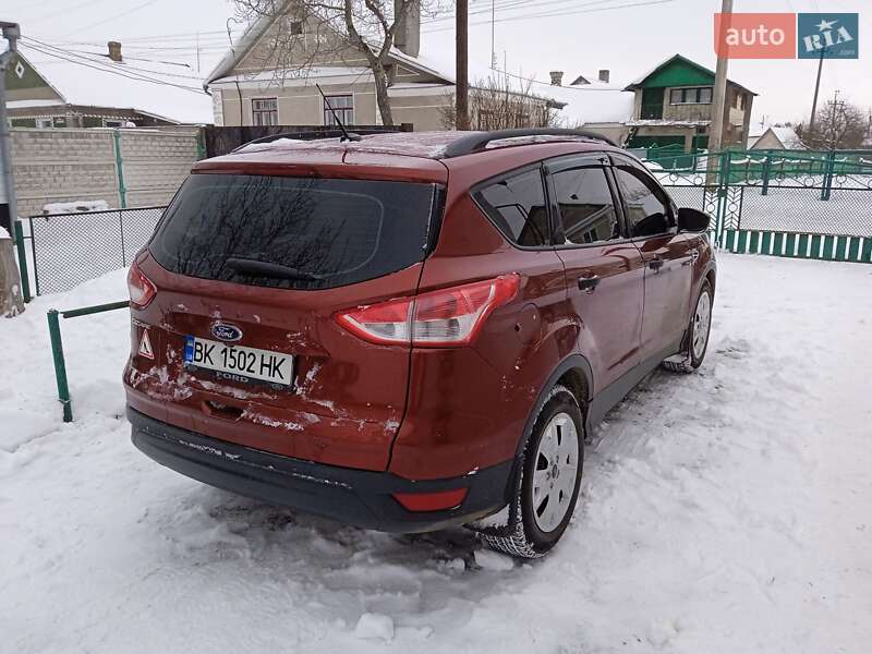 Позашляховик / Кросовер Ford Escape 2015 в Острозі фото 4 Позашляховик / Кросовер Ford Escape 2015 в Острозі