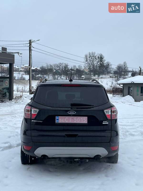 Внедорожник / Кроссовер Ford Escape 2018 в Львове