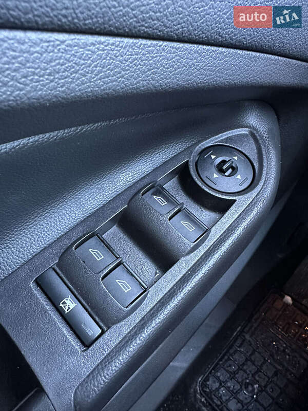 Внедорожник / Кроссовер Ford Escape 2017 в Белогородке фото 31 Внедорожник / Кроссовер Ford Escape 2017 в Белогородке