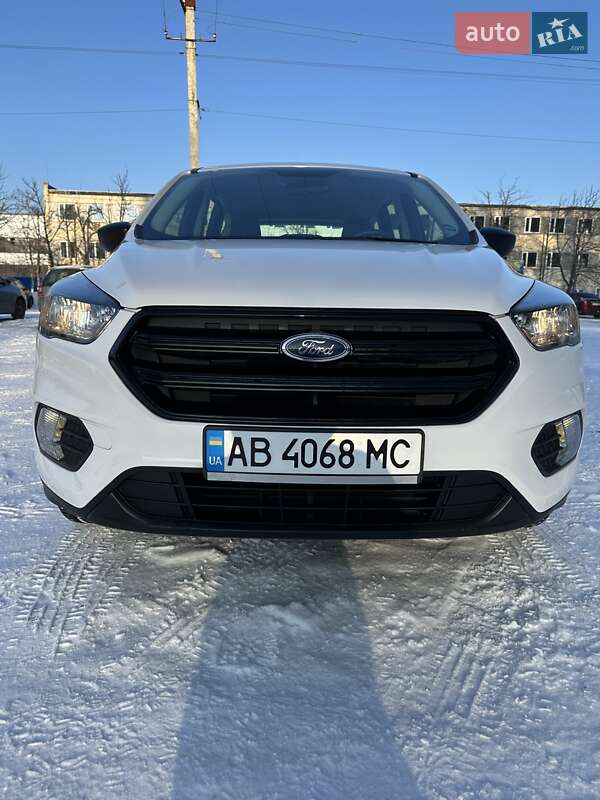 Позашляховик / Кросовер Ford Escape 2018 в Вінниці
