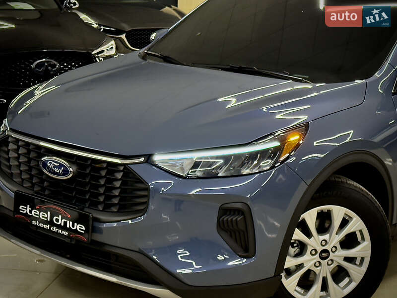 Внедорожник / Кроссовер Ford Escape 2024 в Николаеве