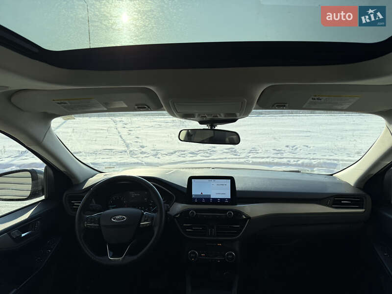 Внедорожник / Кроссовер Ford Escape 2021 в Киеве