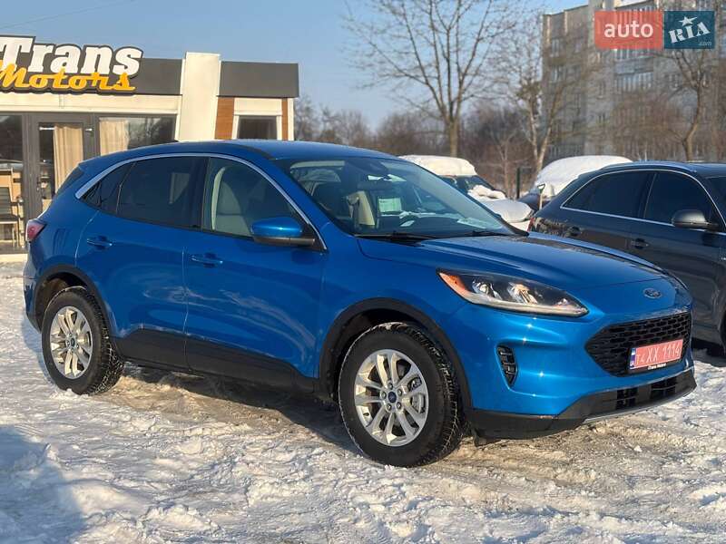 Позашляховик / Кросовер Ford Escape 2019 в Стрию