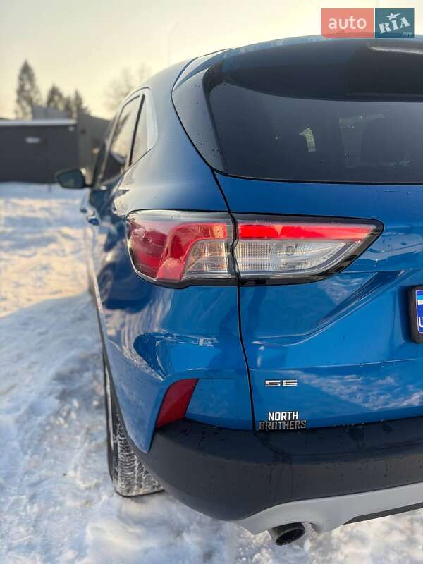 Позашляховик / Кросовер Ford Escape 2019 в Стрию