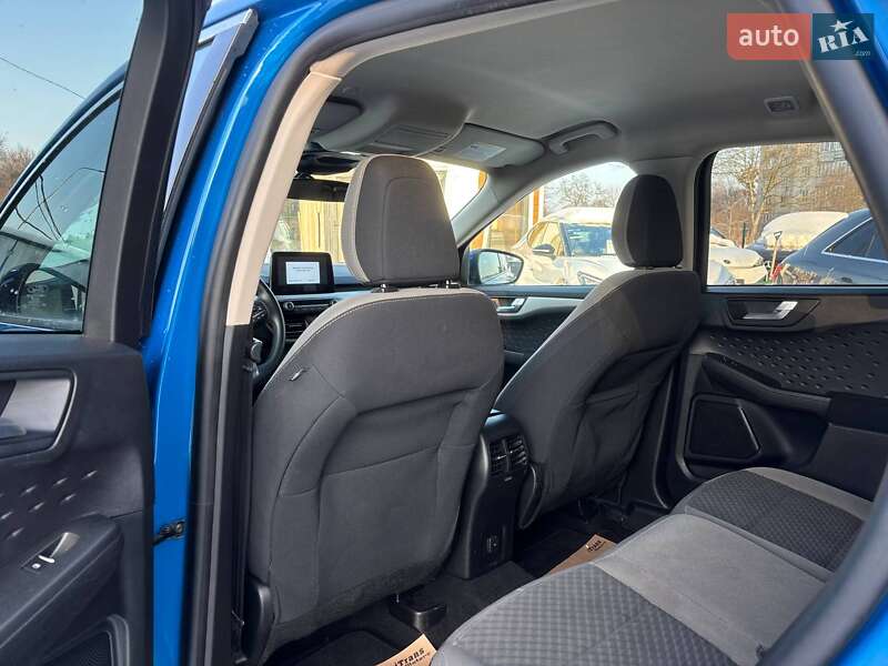 Позашляховик / Кросовер Ford Escape 2019 в Стрию