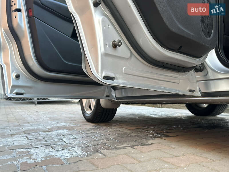 Позашляховик / Кросовер Ford Escape 2015 в Дрогобичі