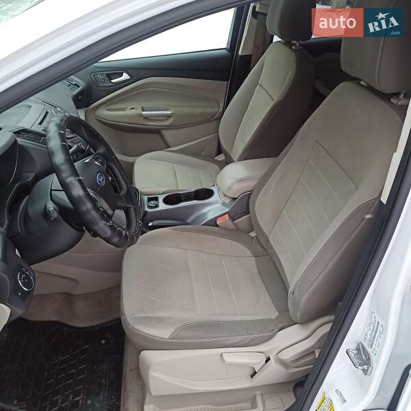 Позашляховик / Кросовер Ford Escape 2012 в Кам'янському