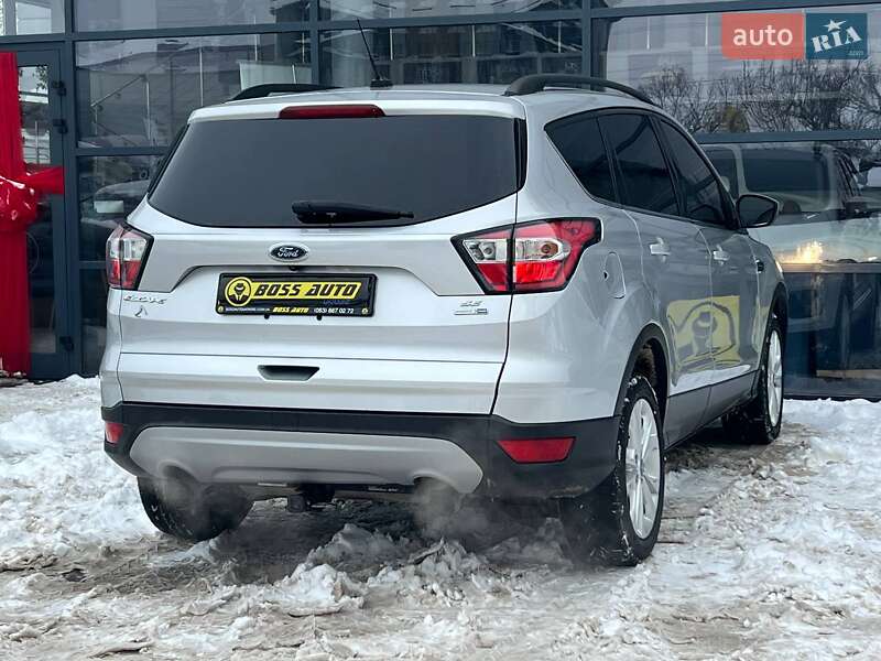 Внедорожник / Кроссовер Ford Escape 2018 в Ивано-Франковске