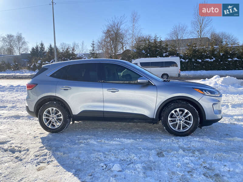 Внедорожник / Кроссовер Ford Escape 2021 в Львове