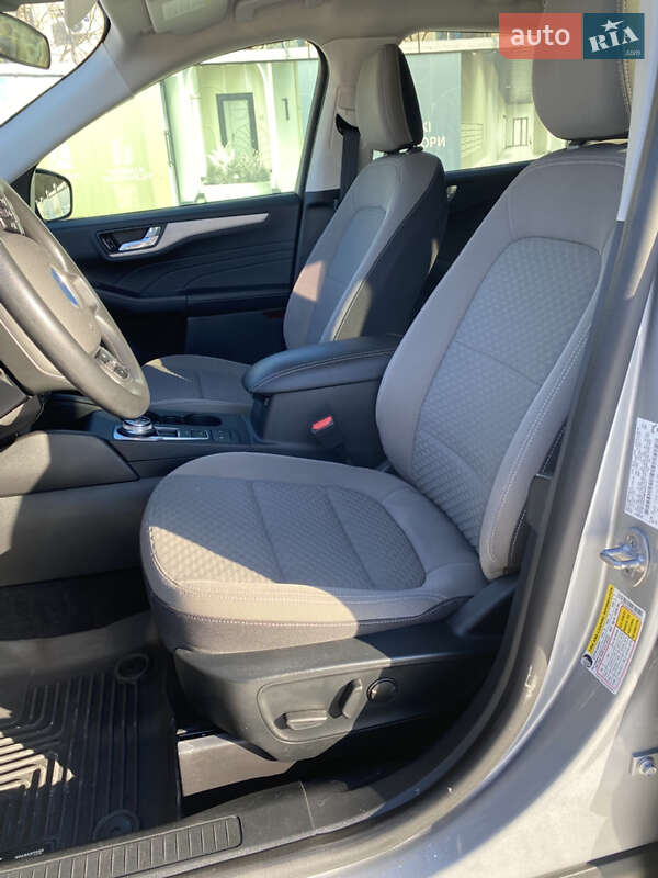 Внедорожник / Кроссовер Ford Escape 2021 в Львове