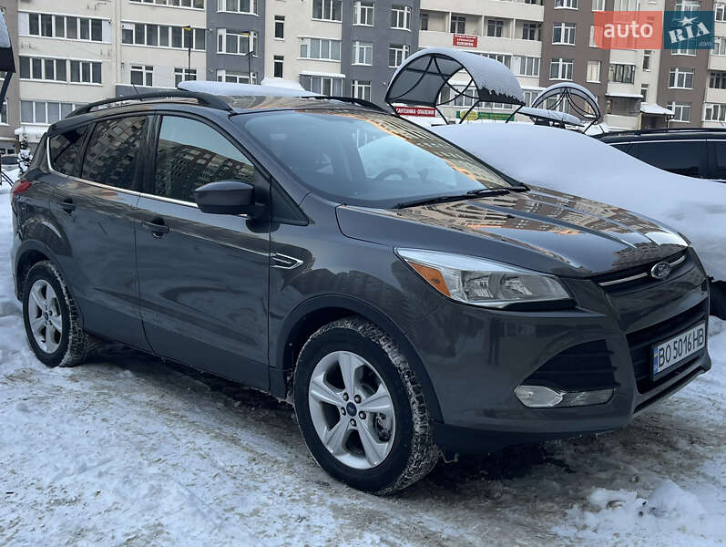 Позашляховик / Кросовер Ford Escape 2015 в Тернополі
