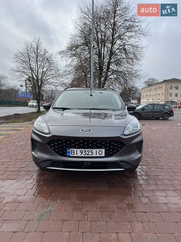 Позашляховик / Кросовер Ford Escape 2020 в Полтаві