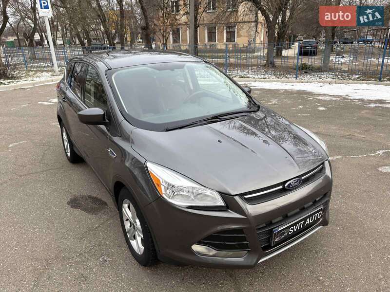 Внедорожник / Кроссовер Ford Escape 2015 в Николаеве