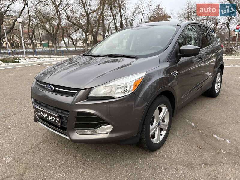Внедорожник / Кроссовер Ford Escape 2015 в Николаеве