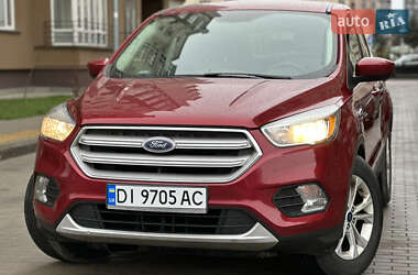 Позашляховик / Кросовер Ford Escape 2016 в Львові