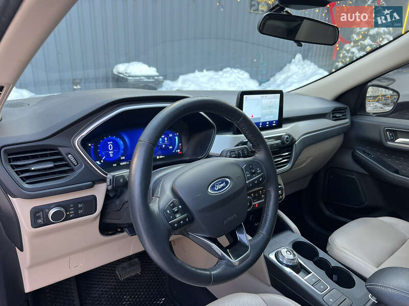 Позашляховик / Кросовер Ford Escape 2020 в Харкові