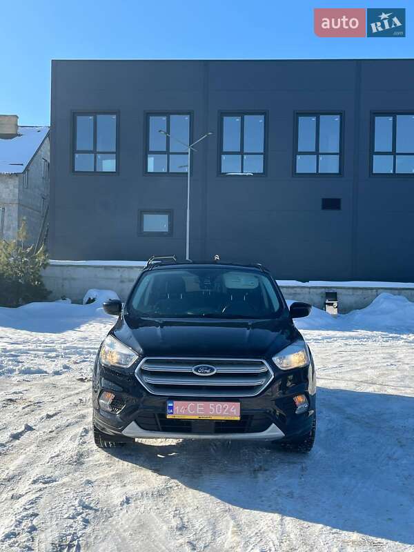 Позашляховик / Кросовер Ford Escape 2019 в Львові