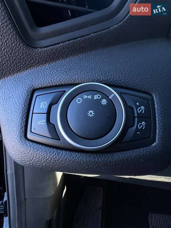 Позашляховик / Кросовер Ford Escape 2019 в Львові